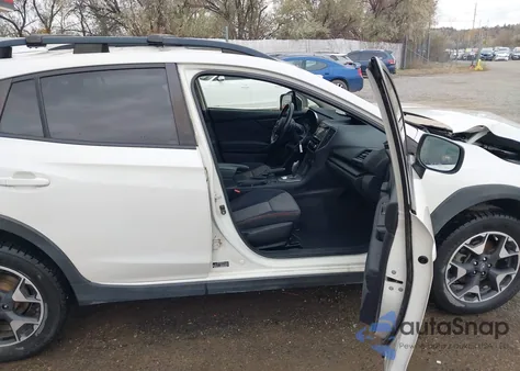 2019 Subaru Crosstrek 2.0I Premium z USA, uszkodzony, nr VIN JF2GTADCXK8251310